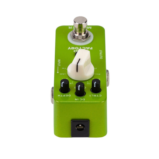 Load image into Gallery viewer, Mooer &amp;#39;Mod Factory&amp;#39; Multi Modulation Micro Guitar Effects Pedal
